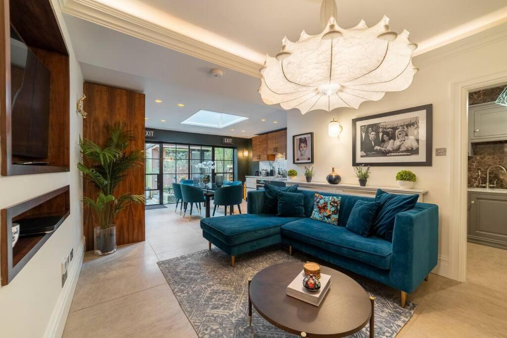 הרוגייט Westcourt By Rmg Apartments מראה חיצוני תמונה