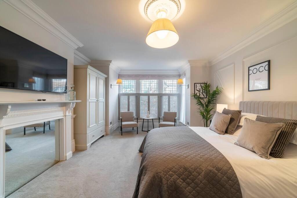 הרוגייט Westcourt By Rmg Apartments מראה חיצוני תמונה