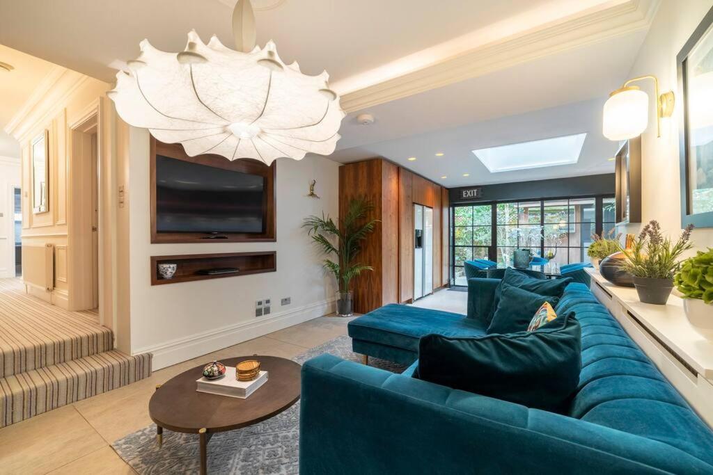 הרוגייט Westcourt By Rmg Apartments מראה חיצוני תמונה